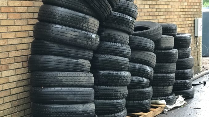 Tires shop change tire